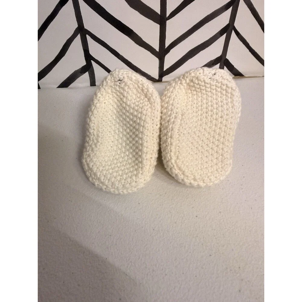 White Bear Knit Newborn Sock Booties Adorable Unisex Baby 0-3 Months